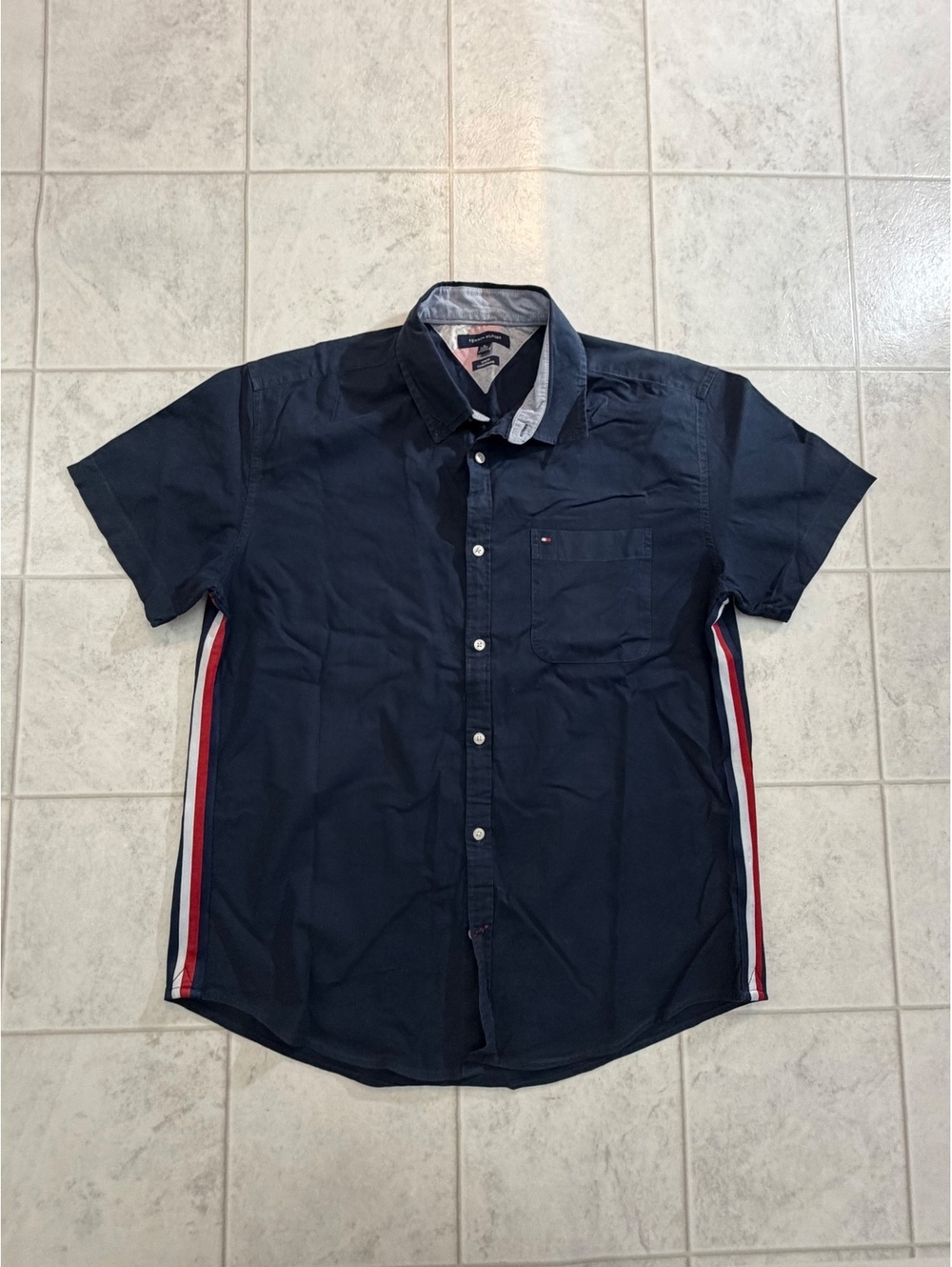 Tommy Hilfiger navy short sleeve button front shirt size XL